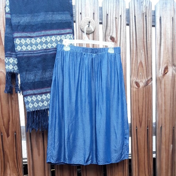 Kelly Renee Blue Button Down Midi Skirt Size M - Picture 3 of 7